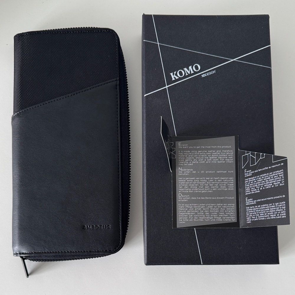 XDDESIGN-KOMO Travel Genuine Leather Wallet Black for Men. New no tags.